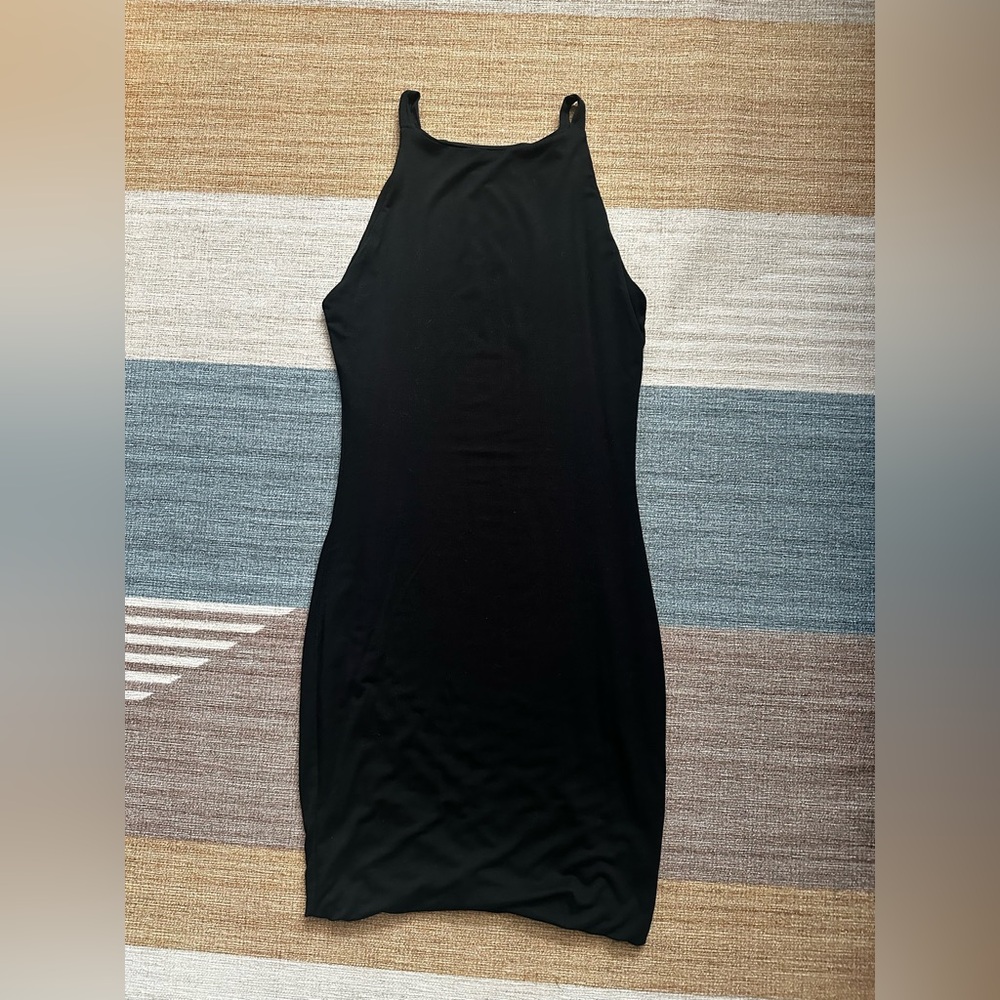 Lulu's Classic Black Strapless Dress